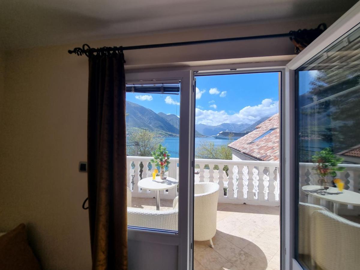 Lovely Apartment Jovan 3,With A View Of The Bay And Free Wi-Fi コトル エクステリア 写真